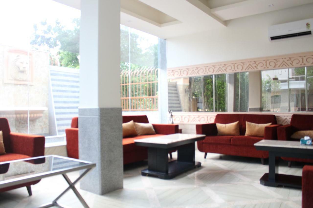 Royal Residence Iffco Chowk Γκουργκάον Εξωτερικό φωτογραφία