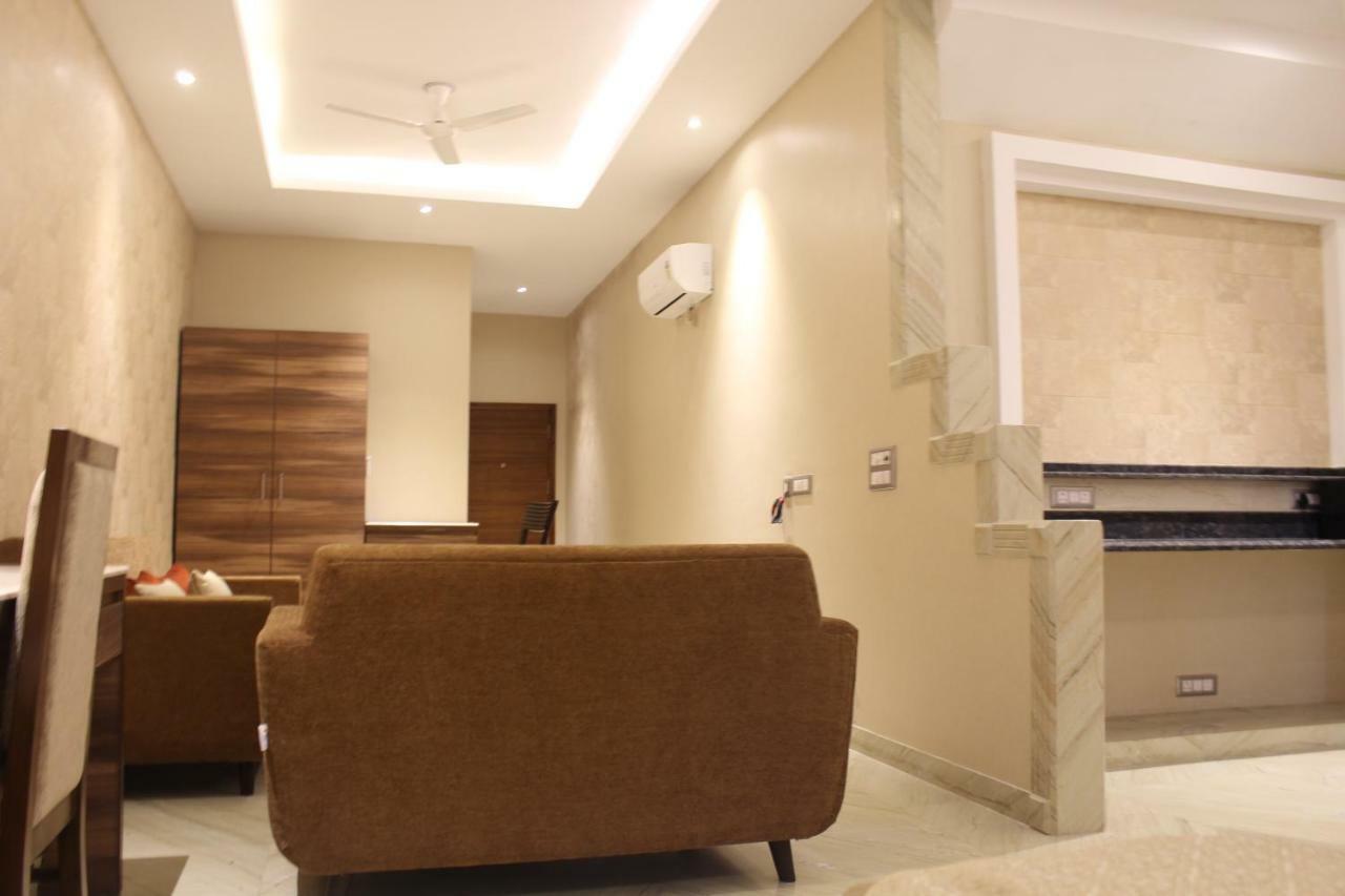 Royal Residence Iffco Chowk Γκουργκάον Εξωτερικό φωτογραφία