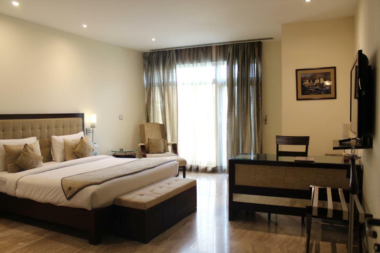 Royal Residence Iffco Chowk Γκουργκάον Εξωτερικό φωτογραφία