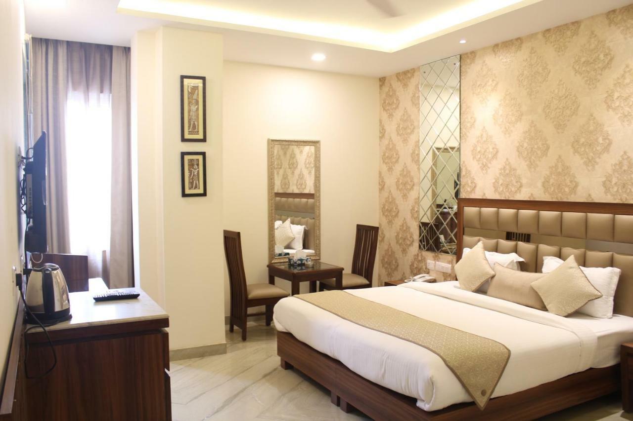 Royal Residence Iffco Chowk Γκουργκάον Εξωτερικό φωτογραφία